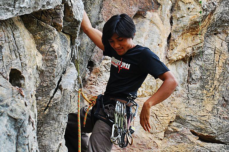 climbharder-leadclimbing(rock)